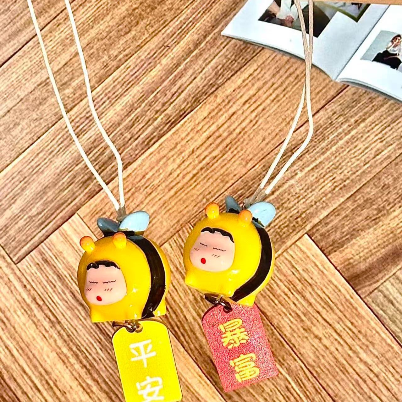 Crayon Shin-chan Bee Cosplay F - Tech Car Accessories recension och pris